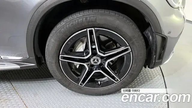 Mercedes-Benz GLC-Class 2022 — Photo 16/20