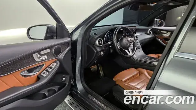 Mercedes-Benz GLC-Class 2022 — Photo 8/20