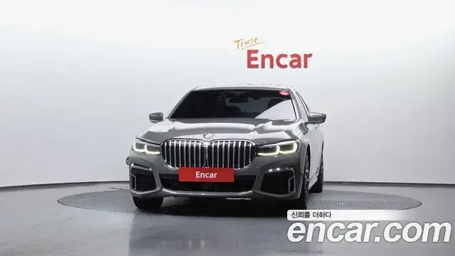 BMW 7 Series 2022 — ფოტო 1/20