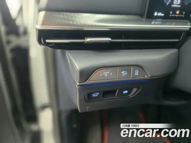 Genesis GV80 Coupe 2025 — ფოტო 19/20