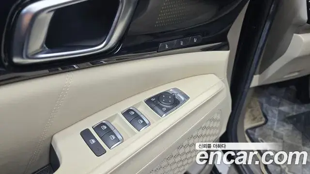 Kia Carnival 2023 — Фото 14/20