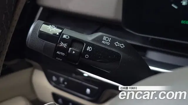 Kia Carnival 2023 — Фото 15/20
