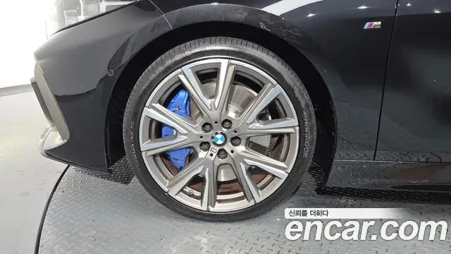 BMW 1 Series 2022 — Şəkil 5/20