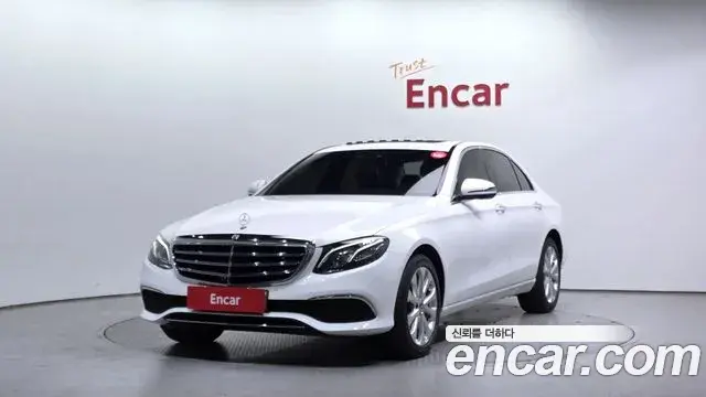Mercedes-Benz E-Class 2018 — ფოტო 7/20