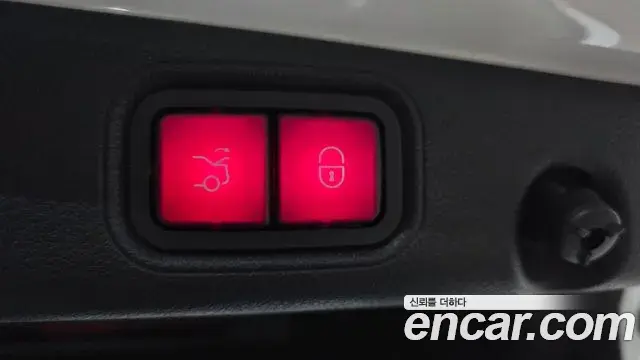Mercedes-Benz E-Class 2018 — ფოტო 2/20