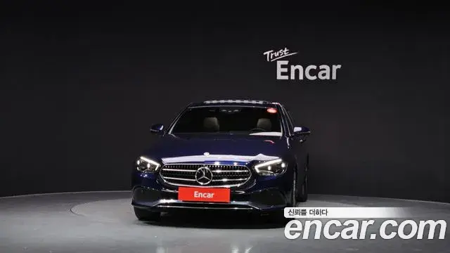Mercedes-Benz E-Class 2021 — ფოტო 11/20
