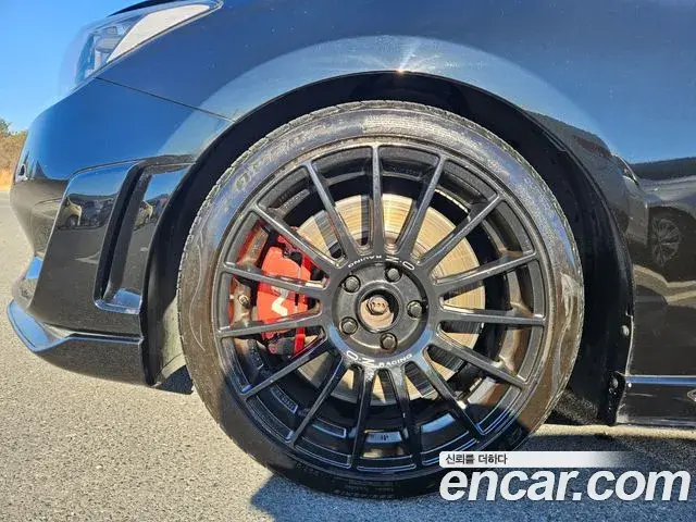 Hyundai Veloster 2021 — ფოტო 8/20