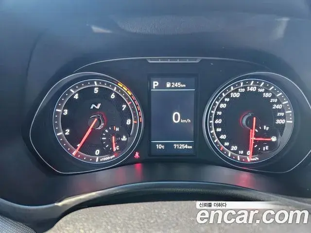 Hyundai Veloster 2021 — ფოტო 7/20