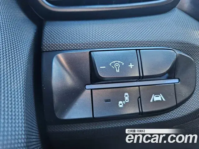 Hyundai Veloster 2021 — ფოტო 19/20