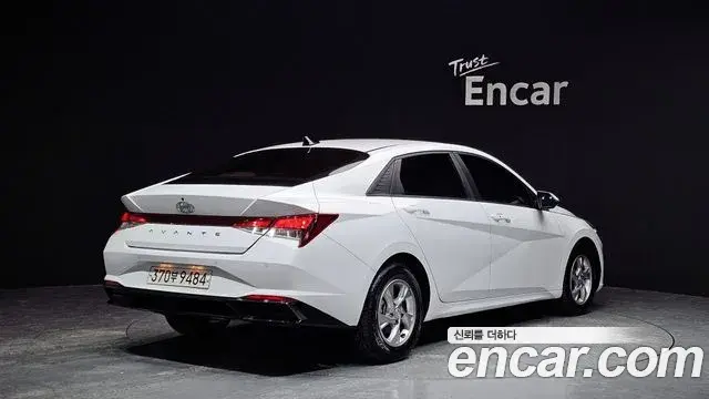 Hyundai The New Avante Hybrid 2022 — Photo 27/30
