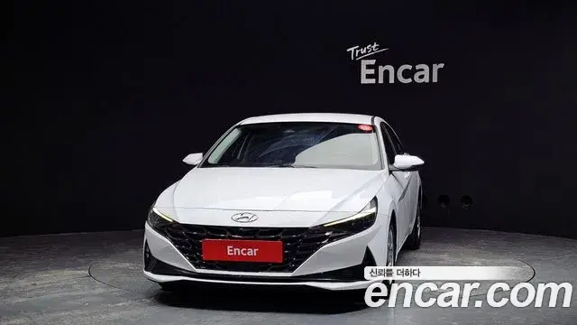 Hyundai The New Avante Hybrid 2022 — Photo 11/30