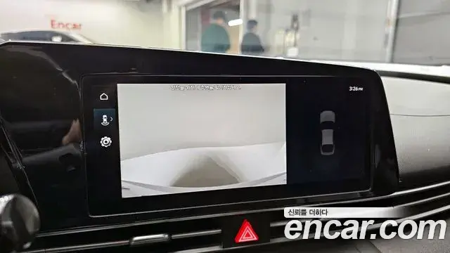 Hyundai The New Avante Hybrid 2022 — Photo 25/30