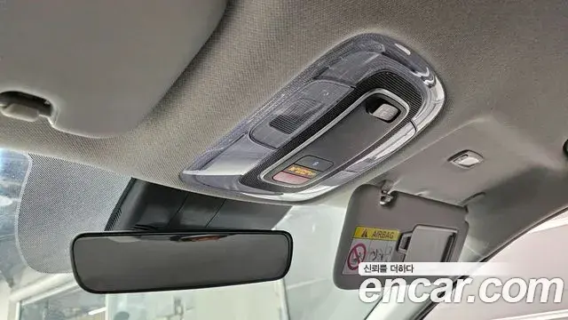 Hyundai The New Avante Hybrid 2022 — Photo 17/30