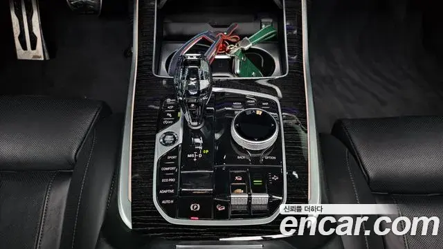 BMW X7 2020 — Photo 12/20