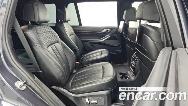 BMW X7 2020 — Photo 20/20