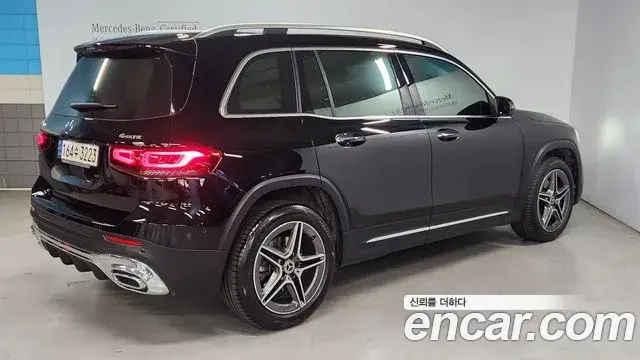 Mercedes-Benz GLB-Class 2022 — ფოტო 6/20