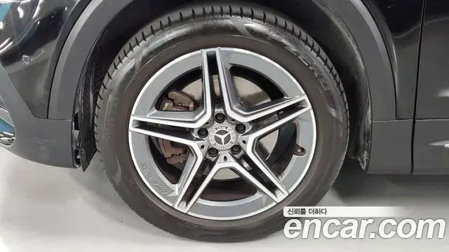 Mercedes-Benz GLB-Class 2022 — ფოტო 1/20