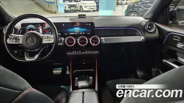 Mercedes-Benz GLB-Class 2022 — ფოტო 7/20