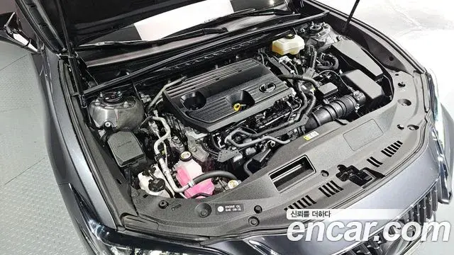 Lexus ES300h 2023 — Photo 6/20
