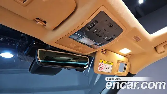 Lexus ES300h 2023 — Photo 14/20