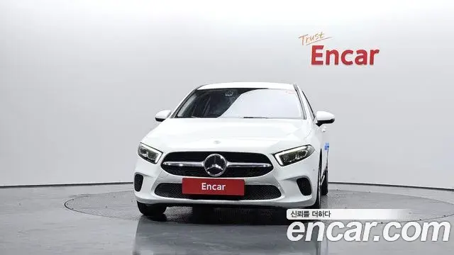 Mercedes-Benz A-Class 2020 — Фото 3/20