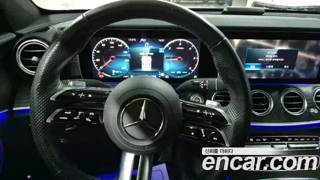 Mercedes-Benz E-Class 2022 — Şəkil 15/20