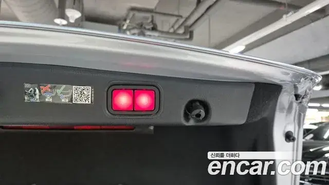 Mercedes-Benz E-Class 2022 — Şəkil 20/20