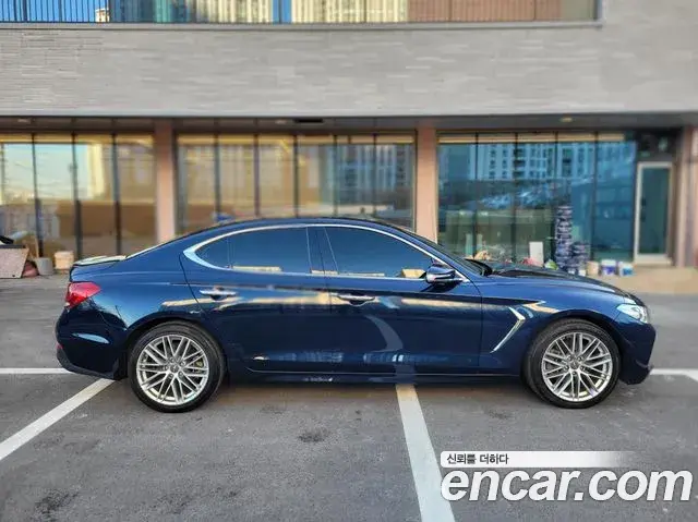 Genesis G70 2019 — Şəkil 17/20