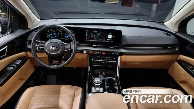 Kia Carnival 2021 — Photo 16/20