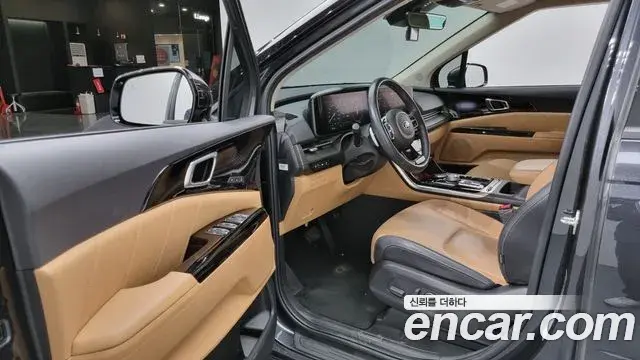 Kia Carnival 2021 — Photo 4/20