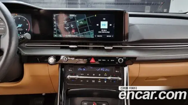 Kia Carnival 2021 — Photo 5/20