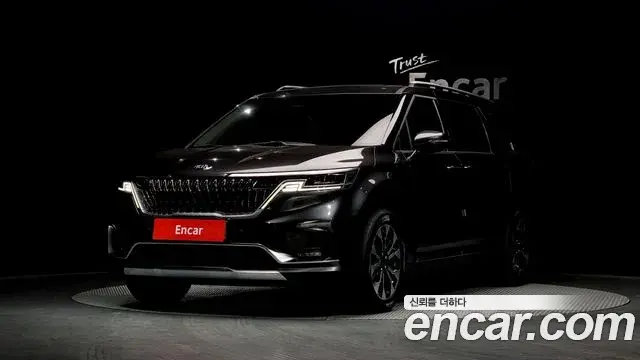 Kia Carnival 2020 — Фото 1/20