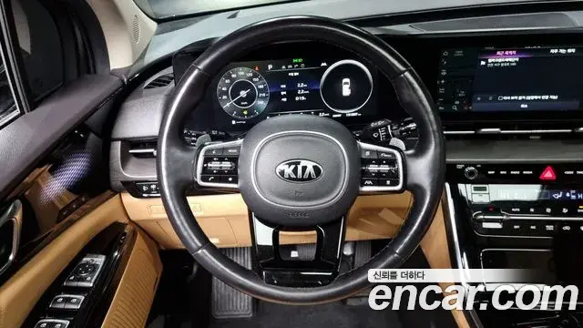 Kia Carnival 2020 — Фото 13/20