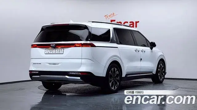 Kia Carnival 2020 — Фото 2/20