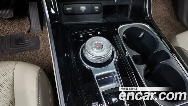 Kia Carnival 2020 — Фото 9/20