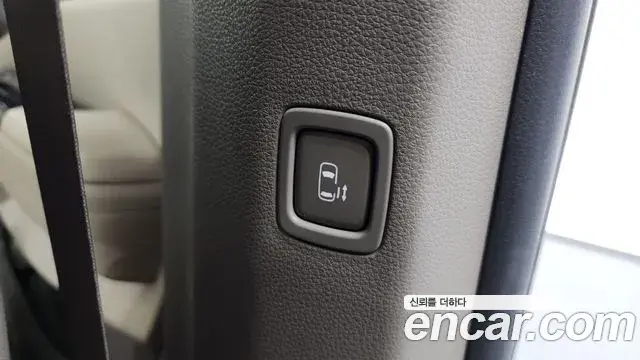Kia Carnival 2020 — Фото 17/20