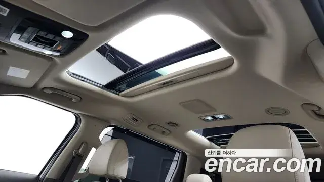 Kia Carnival 2020 — Фото 18/20