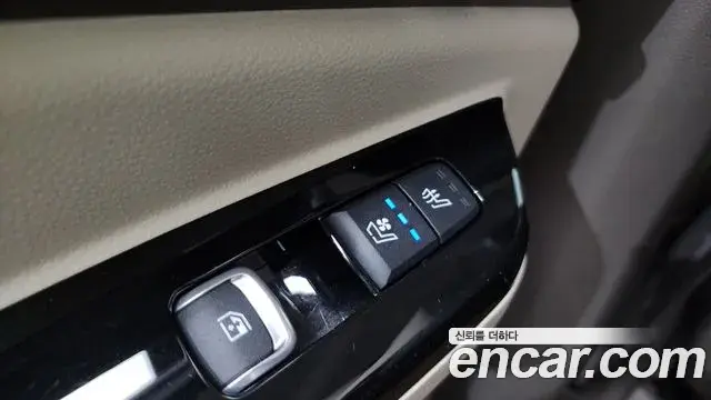 Kia Carnival 2020 — Фото 19/20