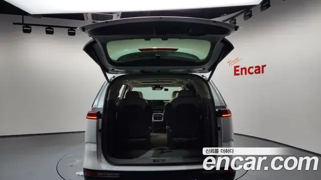 Kia Carnival 2020 — Фото 20/20