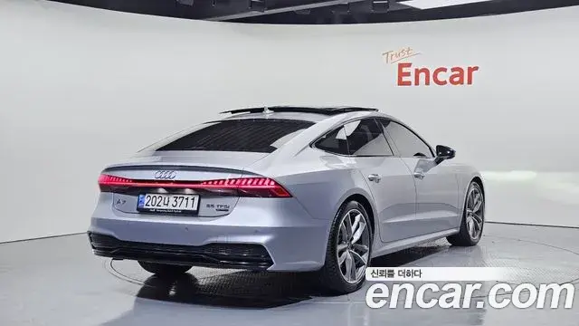 Audi A7 2022 — ფოტო 19/20