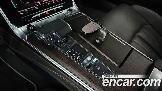 Audi A7 2022 — ფოტო 7/20