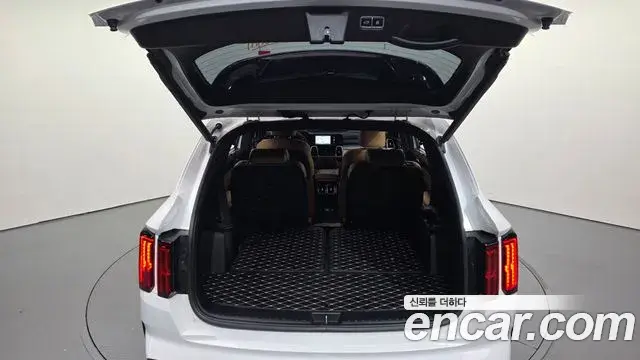 Kia Sorento 2020 — ფოტო 13/20