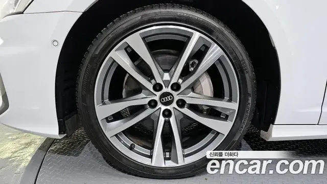 Audi A6 2021 — Photo 15/20