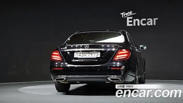 Mercedes-Benz E-Class 2019 — Şəkil 4/20