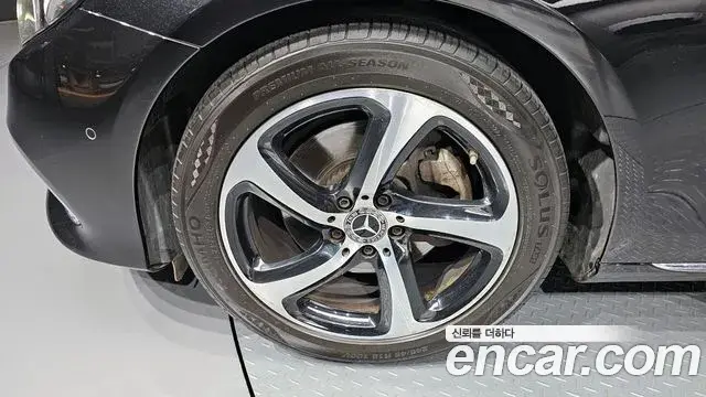 Mercedes-Benz E-Class 2019 — Şəkil 1/20