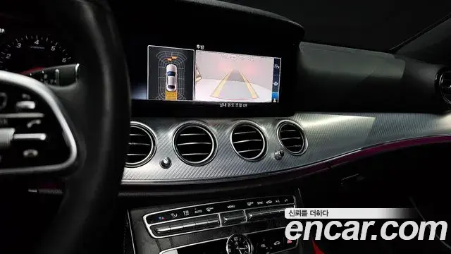 Mercedes-Benz E-Class 2019 — Şəkil 12/20