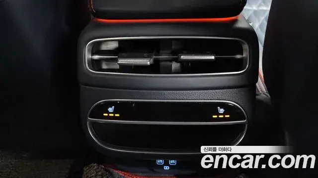 Genesis GV70 2021 — Şəkil 13/20