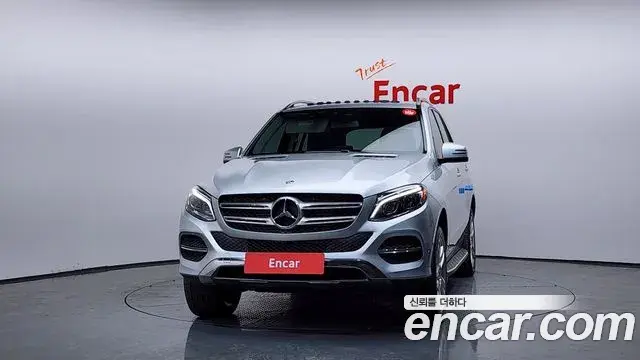 Mercedes-Benz GLE-Class 2018 — Şəkil 2/20