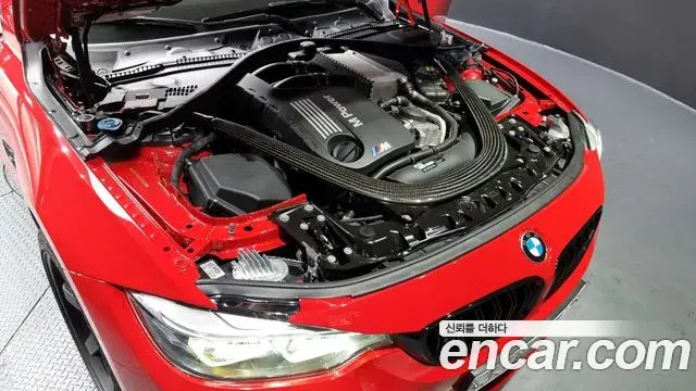 BMW M4 2019 — Photo 6/20