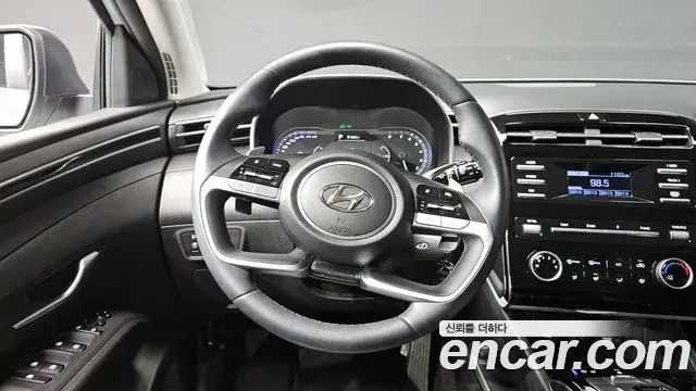 Hyundai The New Tucson 2022 — Фото 13/20